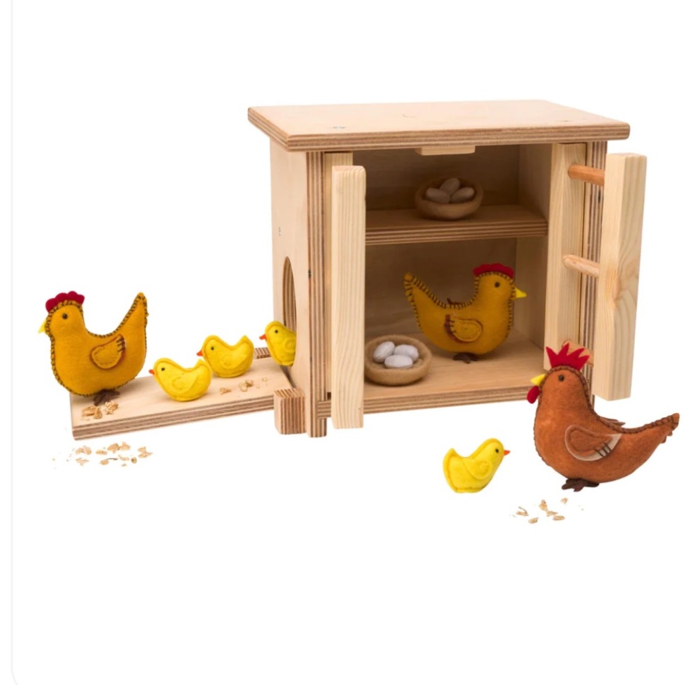 Wooden chicken coop with felt chickens from Hearthsong for imaginative play GUC